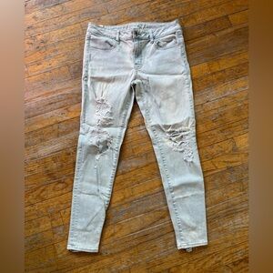 Preloved Distressed‎ Light Blue Women's Jeans